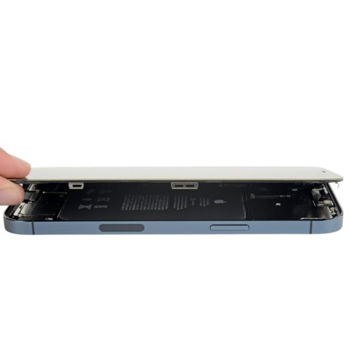 thay-kinh-cam-ung-iphone-13-pro-pro-max (2)