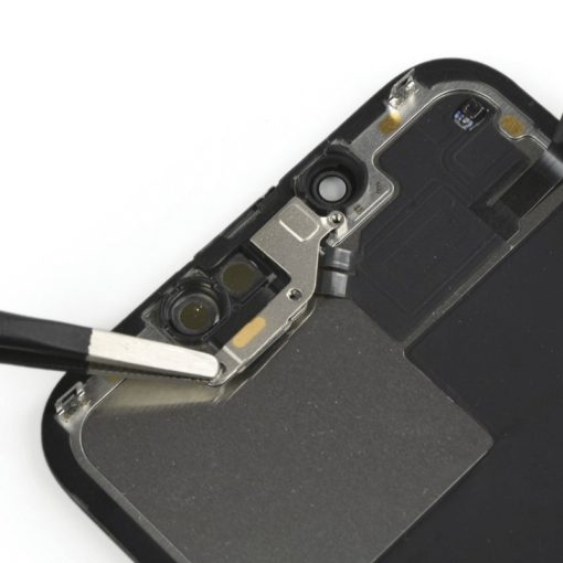 thay-man-hinh-iphone-13-mini (1)