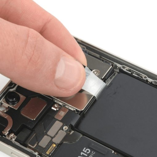thay-pin-iphone-13-mini-01 (1)