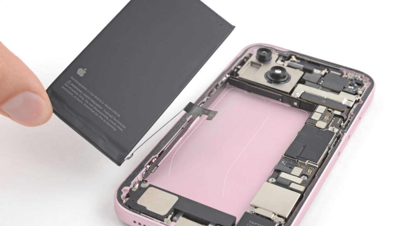 thay-pin-iphone-15