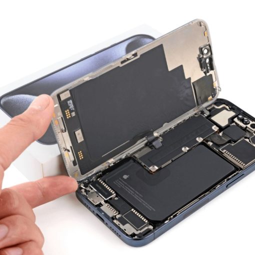 thay-pin-iphone-15-plus-pro-pro-max (2)
